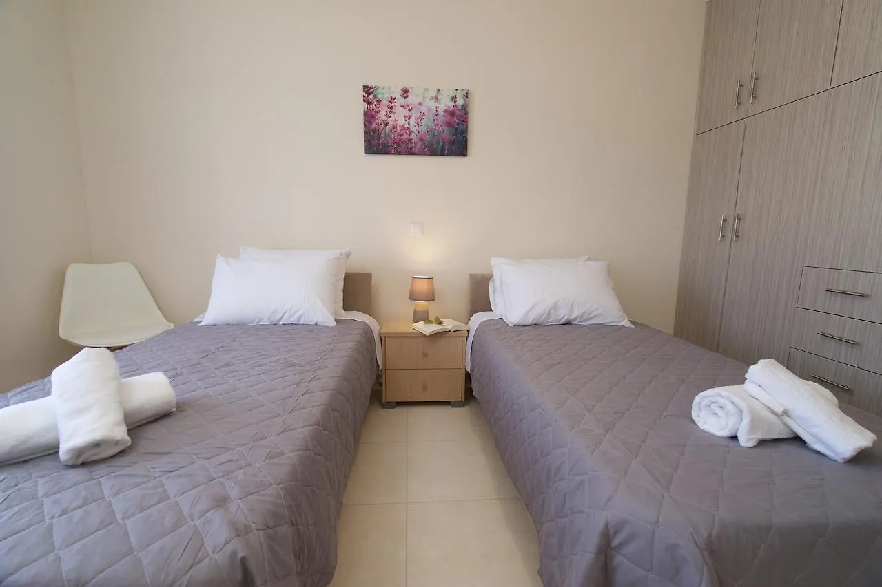 Marina'S Apartments Sami   Sami (Kefalonia)